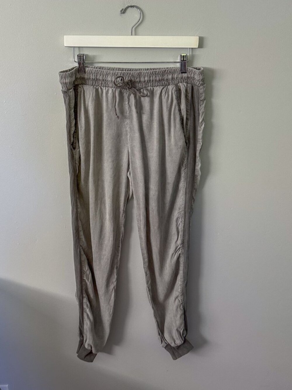Anthropologie Cloth & Stone Gray Tencel Elastic Waist Joggers